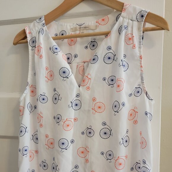 Sleeveless Top - Picture 2 of 4